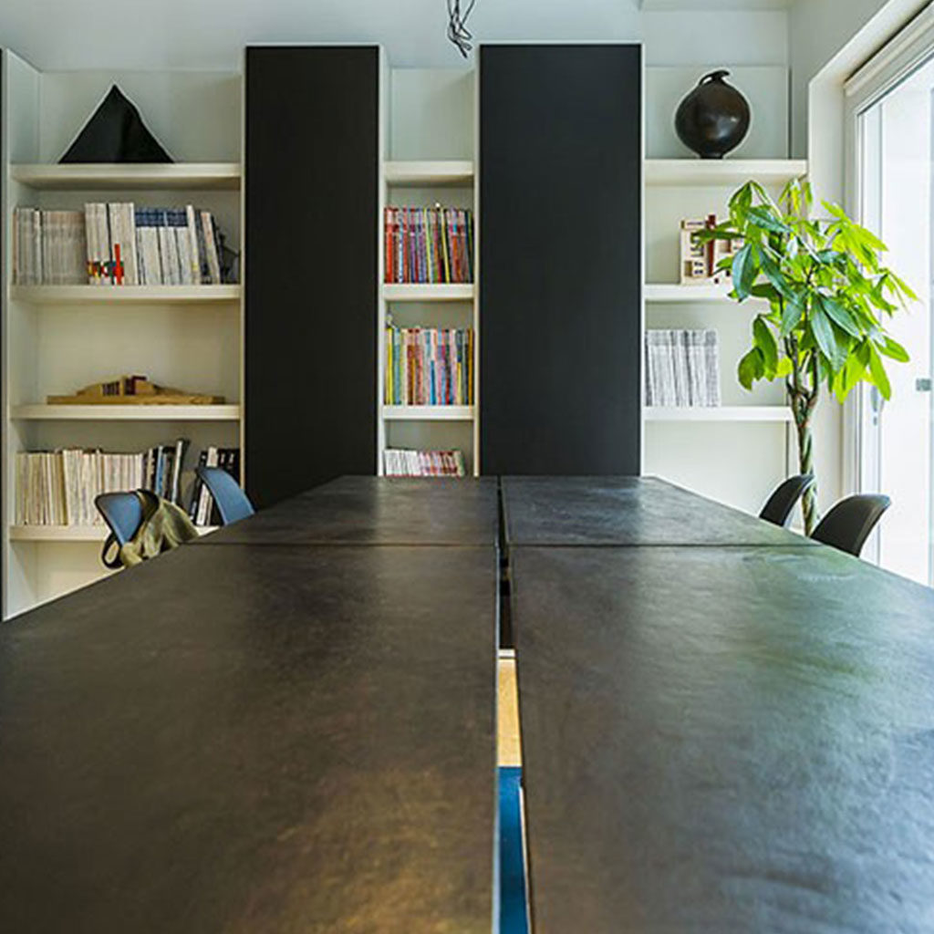 emma scolari warm black white preview